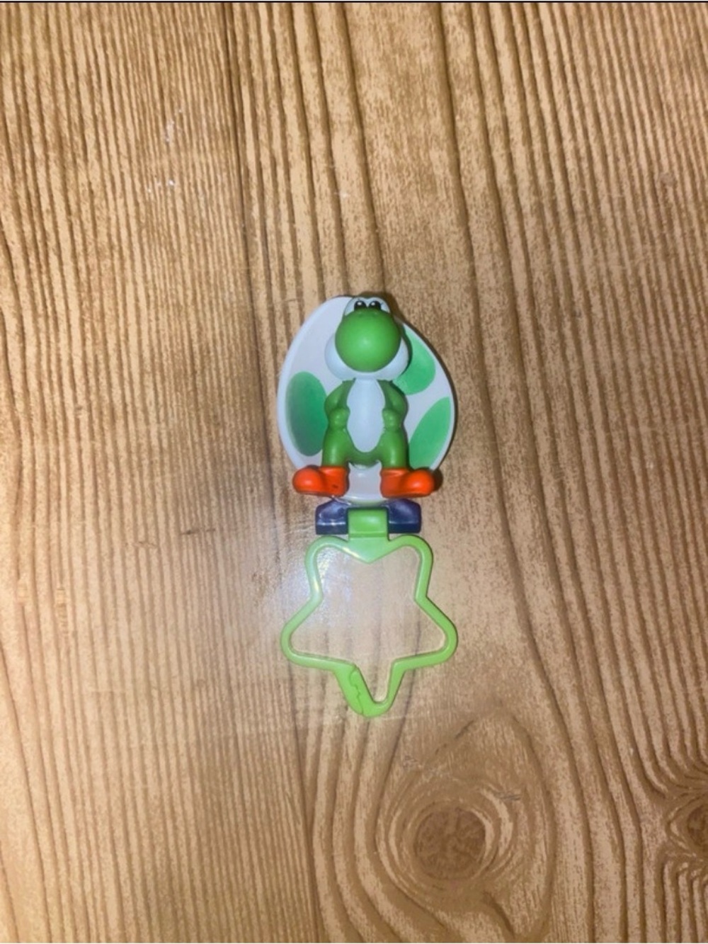 Nintendo Green Yoshi Star-Shaped Baby Bib Clip